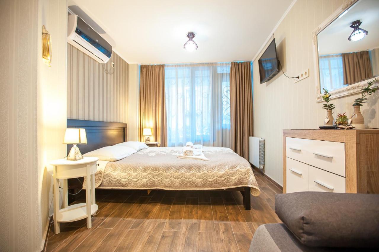 Apartment On L.Meskhishvili Turn Tbilisi Buitenkant foto